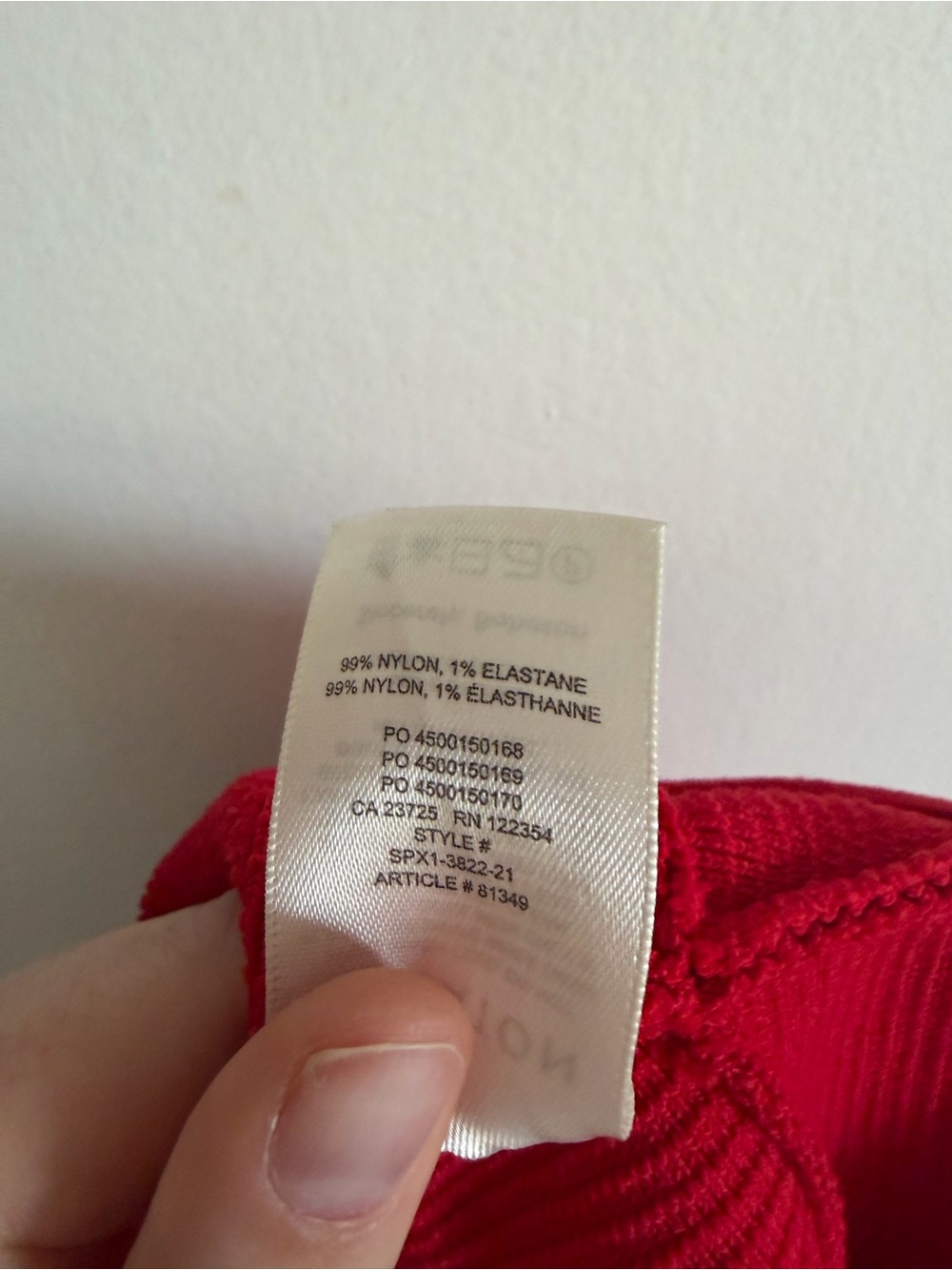 Aritzia Babaton Cherry Red Sculptknit Deep V-Neck Cropped Top size XXS EUC - Picture 5 of 5